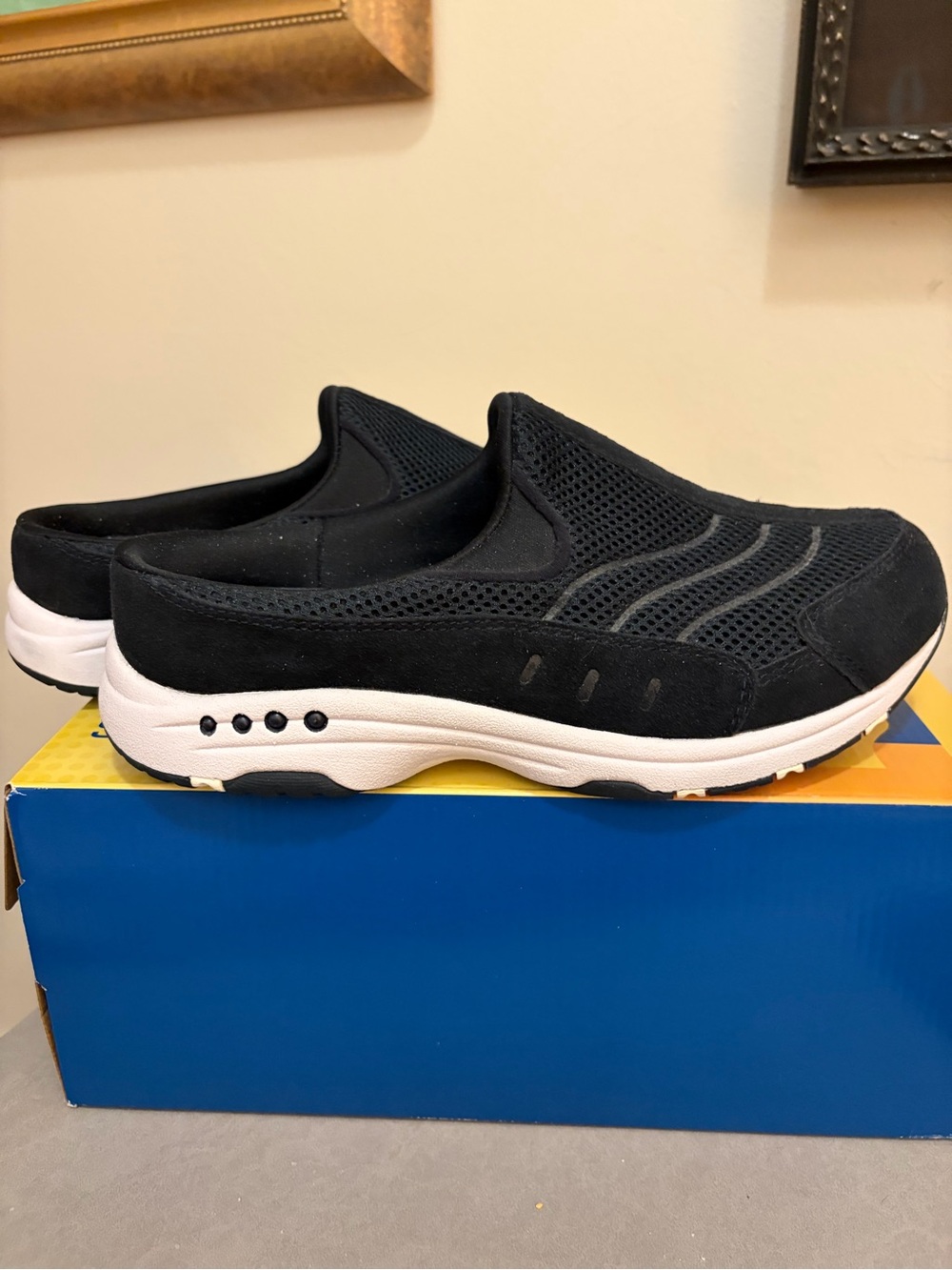 Women’s Easy Spirit Navy Mule Shoe